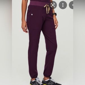 Figs Deep Purple Venice - Slim Jogger Scrub Pants - S